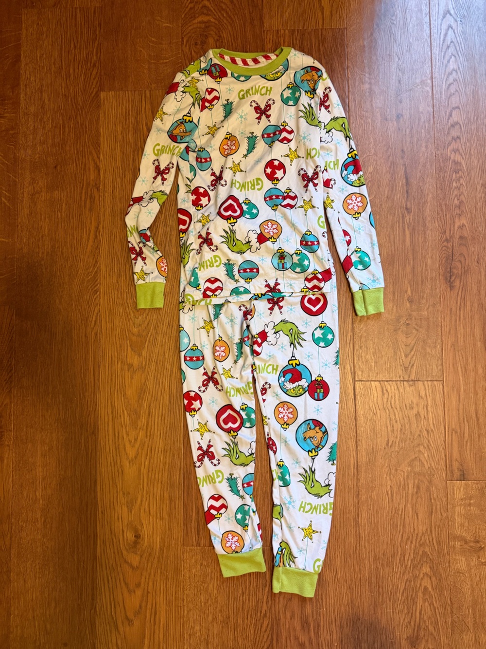The Grinch Dr. Seuss Christmas Ornament 2-Piece Pajama Set Kids Size 8